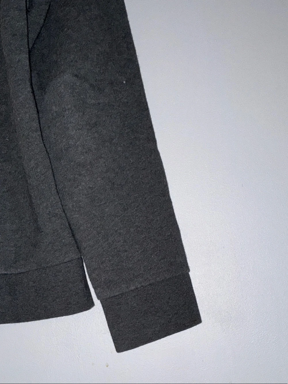 Patagonia Women’s Black Pullover Crew Sweatshirt - Picture 6 of 16